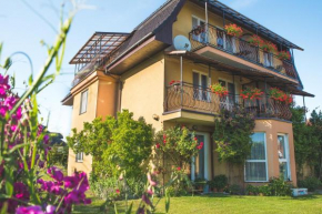 Pensjonat Lazur in Wrzosowo